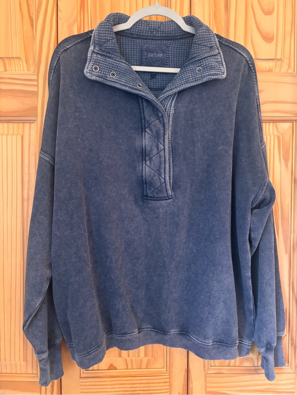 Aerie Oh Snap! Sweatshirt in Navy Blue